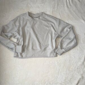 Lululemon Crop Pullover Women's Gray Stone Sweater 2 EUC